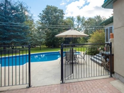 pool fencing